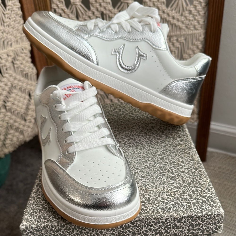 True Religion Silver and White Sneakers Sleek Design